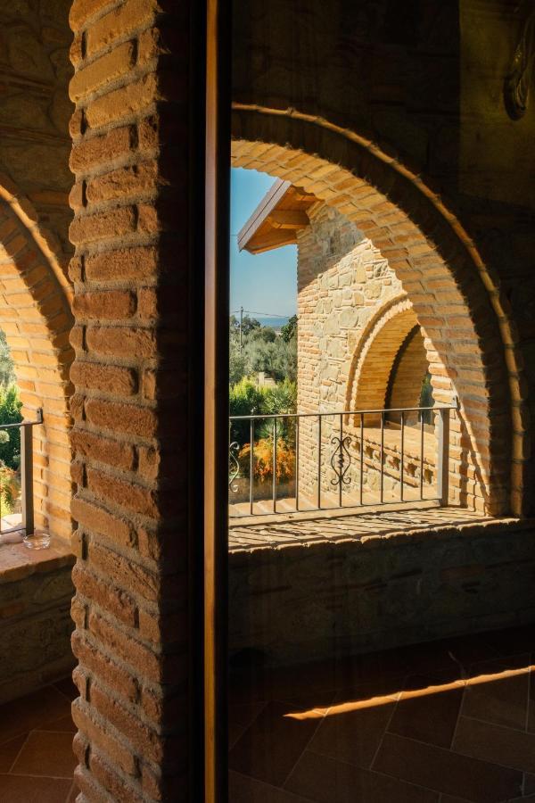 Tenuta Un Posto Al Sole Luxury B&B Rossano Stazione 外观 照片